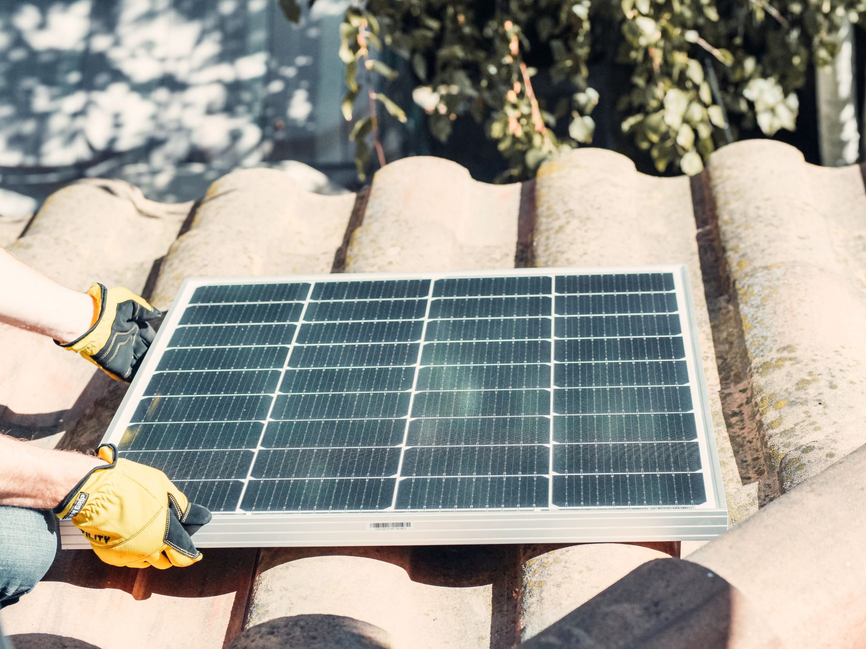 Installateur panneaux solaires équipe à Troyes